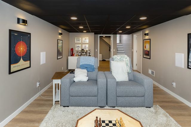 1346 48th Street, Des Moines, IA 50311