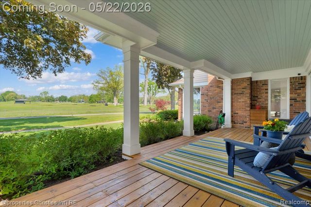 6225 Golfview Drive, Bloomfield Hills, MI 48301