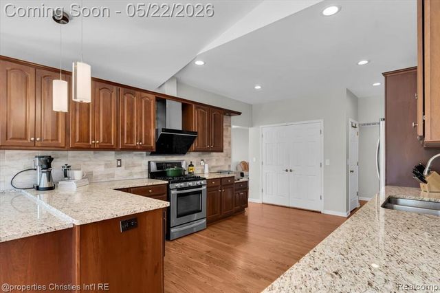 6225 Golfview Drive, Bloomfield Hills, MI 48301
