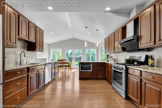 6225 Golfview Drive, Bloomfield Hills, MI 48301