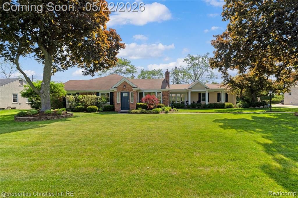 6225 Golfview Drive, Bloomfield Hills, MI 48301