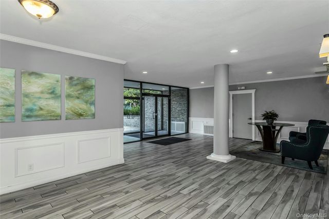 315 Atlantic Avenue 1N, East Rockaway, NY 11518