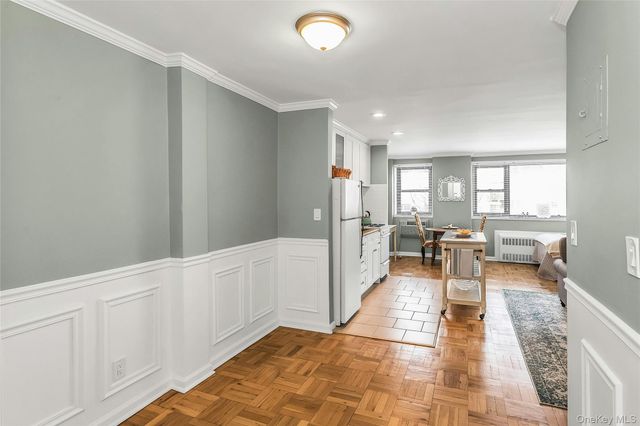 315 Atlantic Avenue 1N, East Rockaway, NY 11518