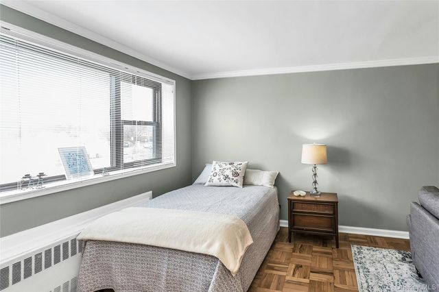 315 Atlantic Avenue 1N, East Rockaway, NY 11518