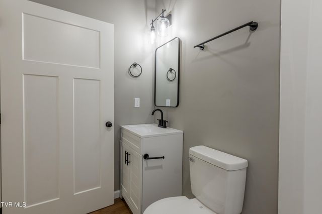 706 West Irish Street, Greeneville, TN 37743
