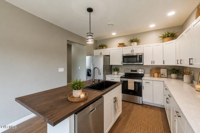 706 West Irish Street, Greeneville, TN 37743