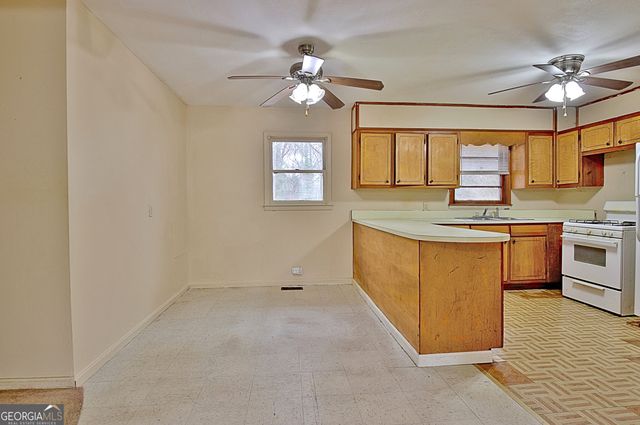 75 Camellia Drive, Newnan, GA 30263