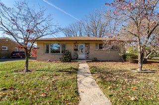 14483 Garden Street, Livonia, MI 48154