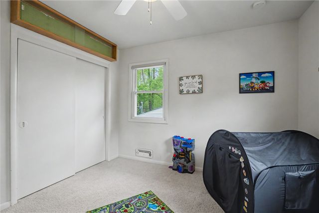 1229 Hertz Drive SE, Cedar Rapids, IA 52403