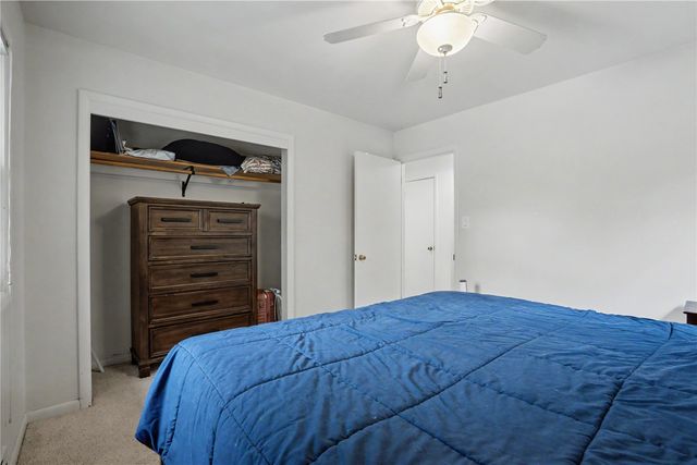 1229 Hertz Drive SE, Cedar Rapids, IA 52403