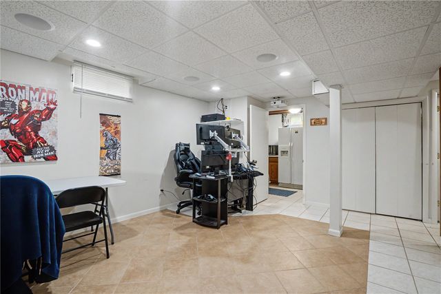 1229 Hertz Drive SE, Cedar Rapids, IA 52403
