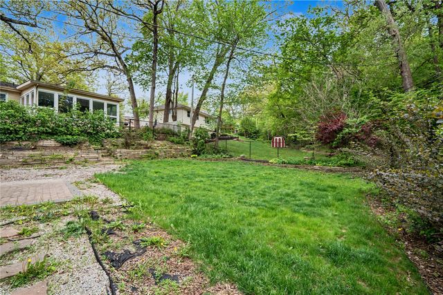 1229 Hertz Drive SE, Cedar Rapids, IA 52403