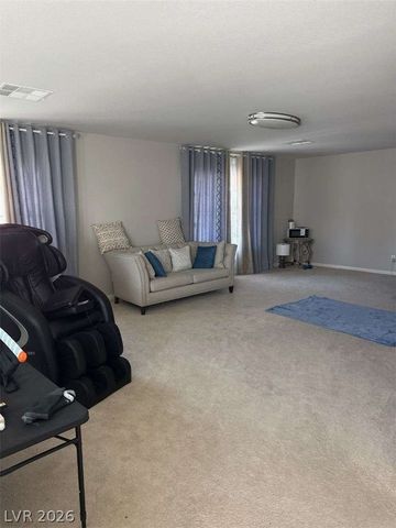 6543 Averill Creek Avenue, Las Vegas, NV 89118