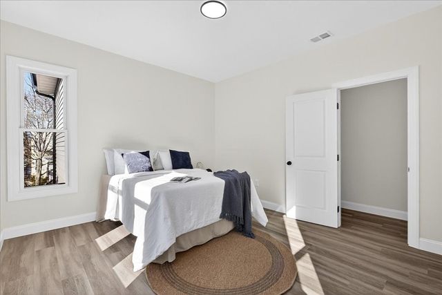 34 Winthrop St, Brockton, MA 02301