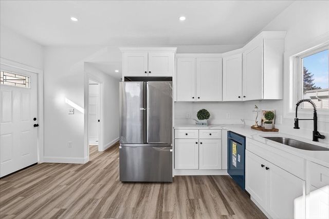 34 Winthrop St, Brockton, MA 02301