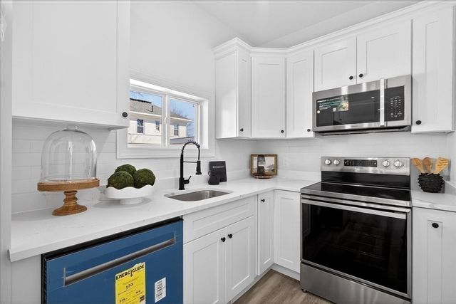 34 Winthrop St, Brockton, MA 02301