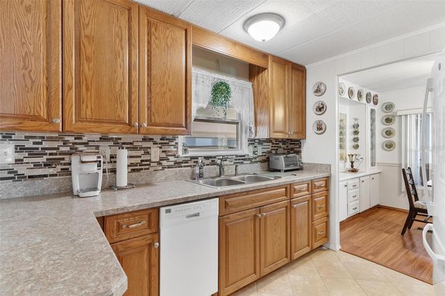 141 PARKLAND DRIVE, Eustis, FL 32726