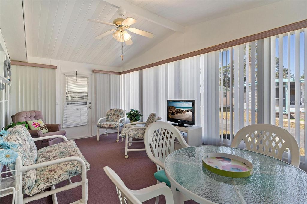 Image 31 of property listing at 141 PARKLAND DRIVE, Eustis, FL 32726