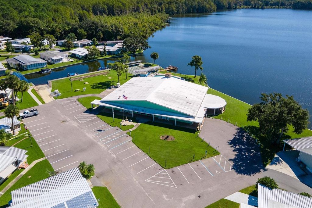 Image 39 of property listing at 141 PARKLAND DRIVE, Eustis, FL 32726