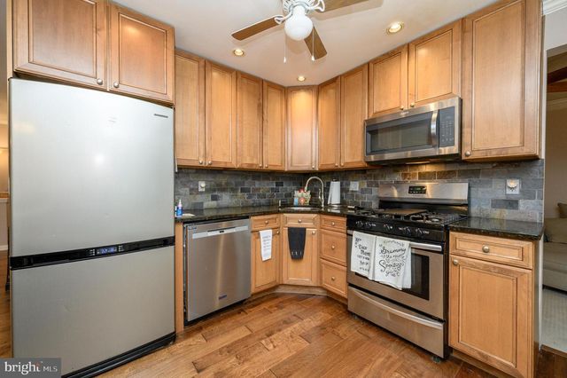 11 BRAMBLING LN, Voorhees, NJ 08043