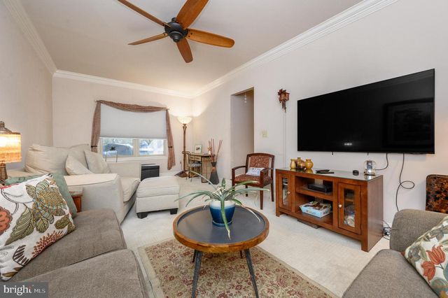 11 BRAMBLING LN, Voorhees, NJ 08043