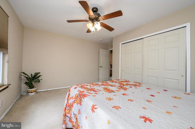 11 BRAMBLING LN, Voorhees, NJ 08043