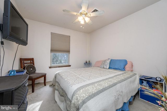 11 BRAMBLING LN, Voorhees, NJ 08043