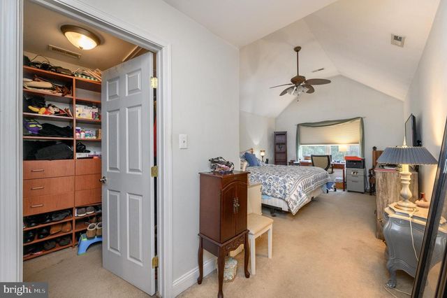 11 BRAMBLING LN, Voorhees, NJ 08043