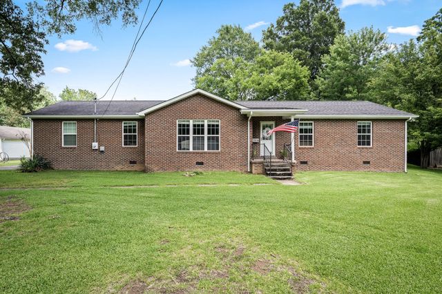 114 Ragan St, Tullahoma, TN 37388