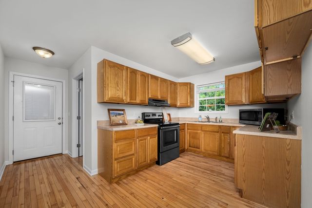 114 Ragan St, Tullahoma, TN 37388