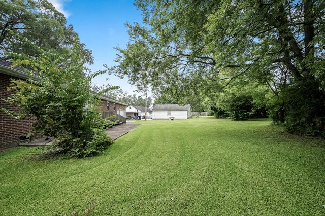 114 Ragan St, Tullahoma, TN 37388