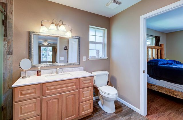 39410 Manzanita Drive, Oakhurst, CA 93644