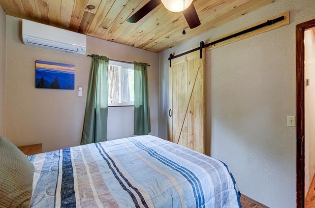 39410 Manzanita Drive, Oakhurst, CA 93644