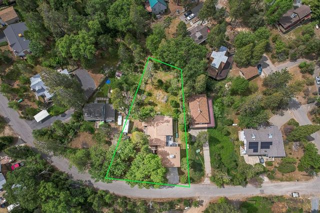 39410 Manzanita Drive, Oakhurst, CA 93644