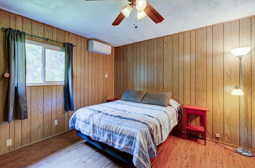 Image 33 of property listing at 39410 Manzanita Drive, Oakhurst, CA 93644