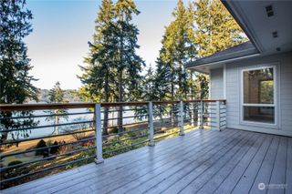 6033 Oyster Bay Road NW, Olympia, WA 98502