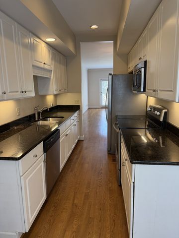 354 Ardsley Pl, Nashville, TN 37215