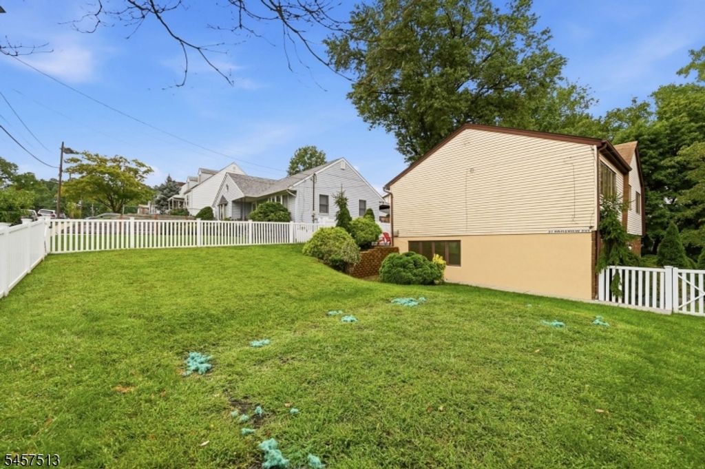 37 Hazelview Ave, Clifton City, NJ 07011 — photo 5