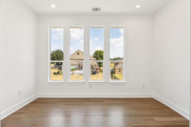 12509 Avondale Ridge Drive, Fort Worth, TX 76179