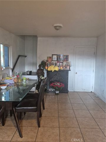 1210 1212 E 42nd, Los Angeles, CA 90011