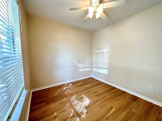 6542 Bella Noche Drive, Spring, TX 77379