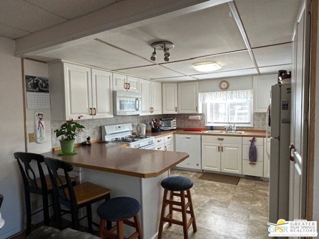 10 Hayes Street, Cathedral City, CA 92234