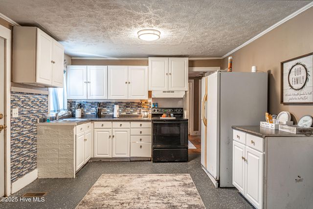 113 Sycamore Street, Hamlet, NC 28345