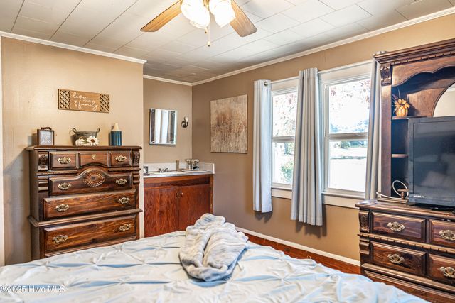 113 Sycamore Street, Hamlet, NC 28345