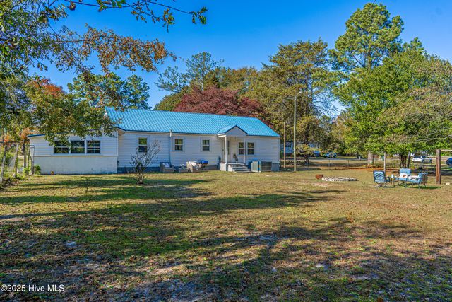 113 Sycamore Street, Hamlet, NC 28345