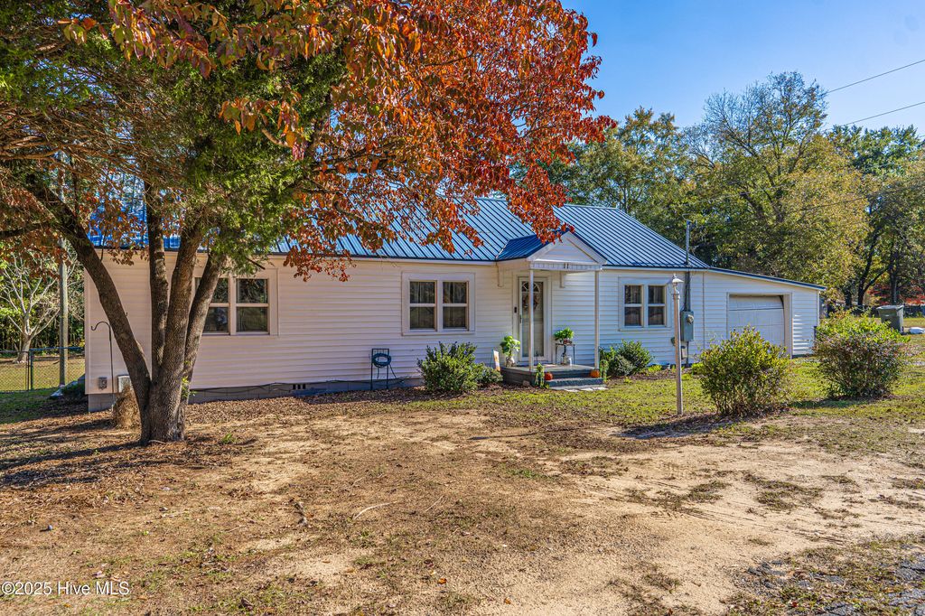 113 Sycamore Street, Hamlet, NC 28345