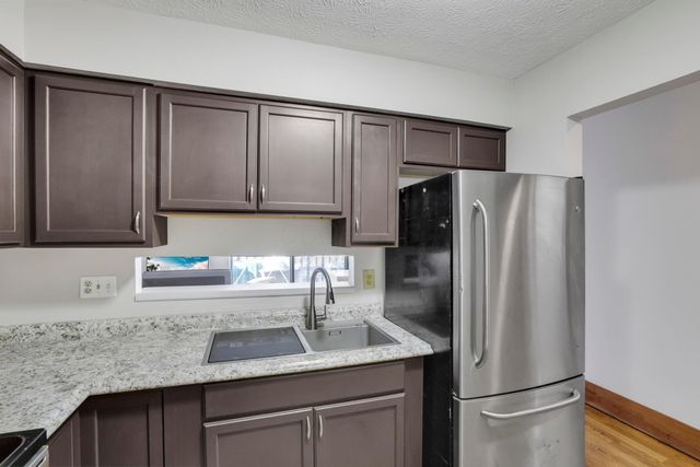 3284 Valley Lane S, Z-10, Columbus, OH 43231