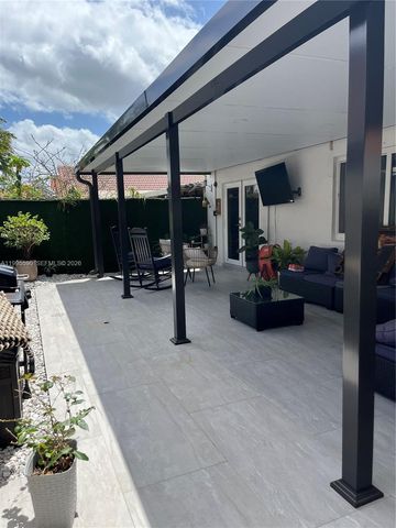 511 SW 115th Ave, Sweetwater, FL 33174