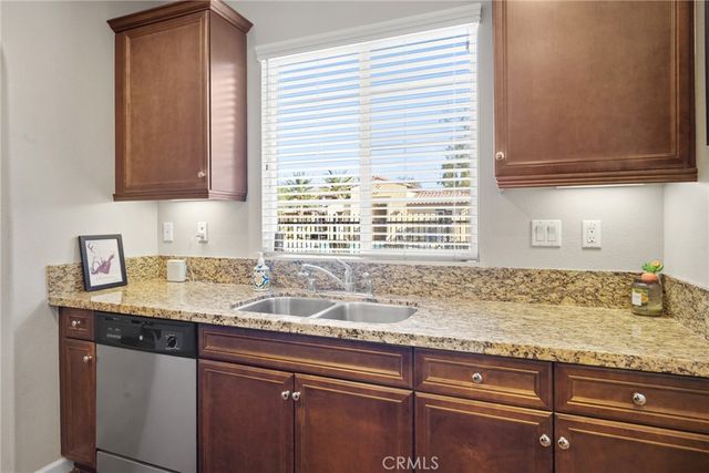 520 Calle Vibrante, Palm Desert, CA 92211