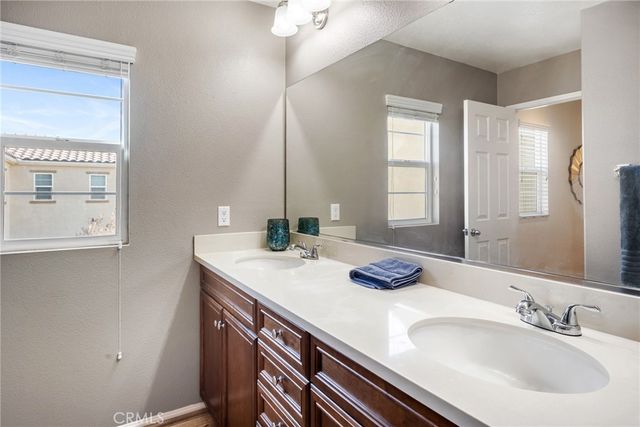 520 Calle Vibrante, Palm Desert, CA 92211